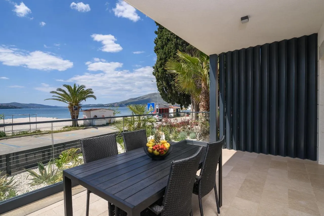 Palm Springs Διαμέρισμα Τρογκίρ 0*,  Κροατία