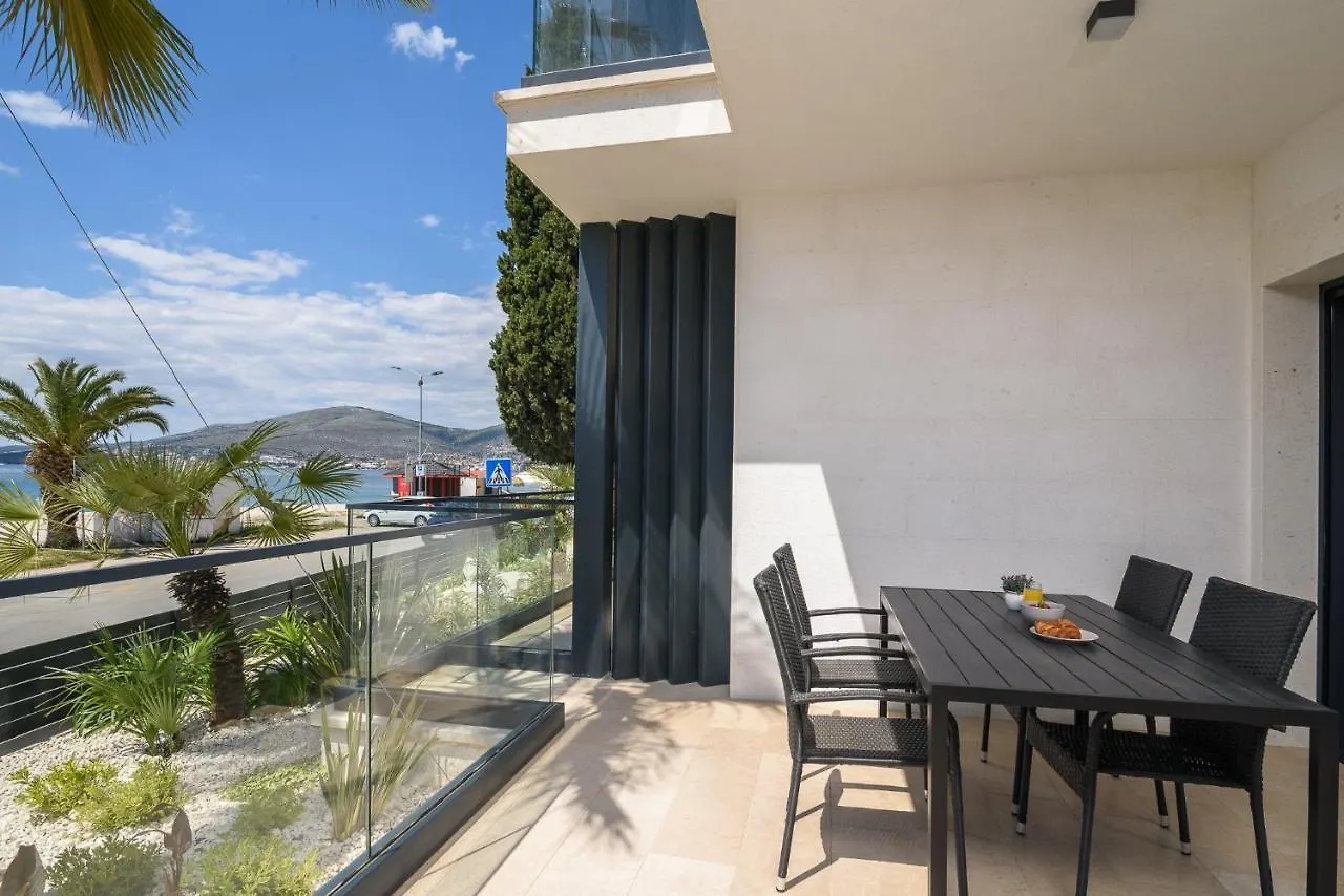 Palm Springs Διαμέρισμα Τρογκίρ